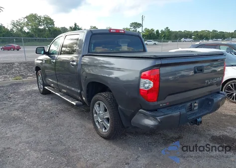 2016 Toyota Tundra Crewmax 1794/Platinum z USA, uszkodzony, nr VIN 5TFGW5F15GX206832